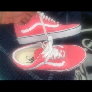 STRAWBERRY PINK VANS